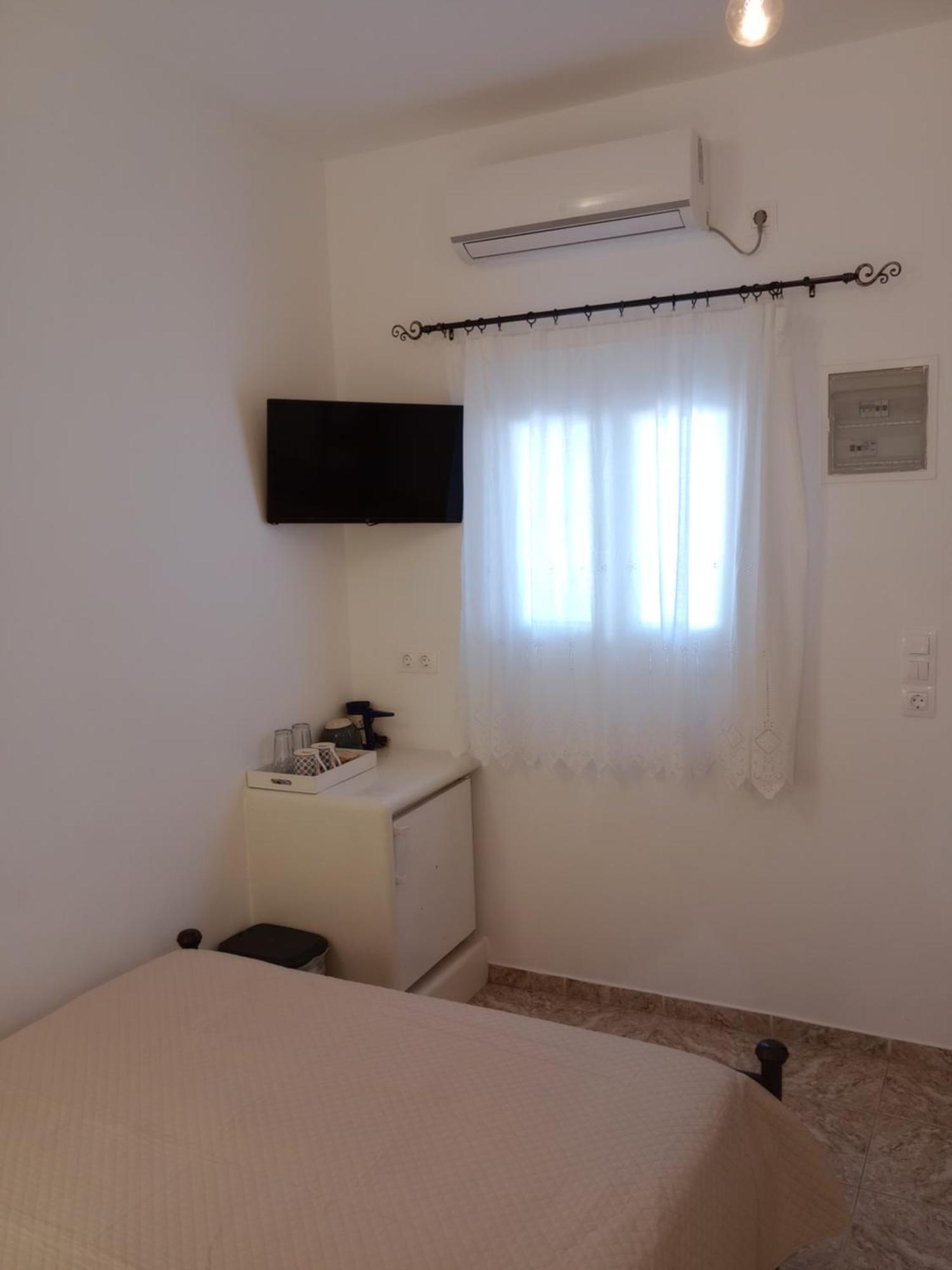 Meltemi Rooms And Studios Anafi Luaran gambar