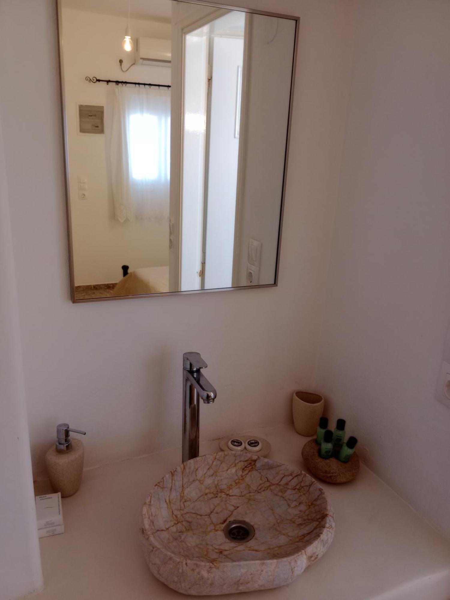 Meltemi Rooms And Studios Anafi Luaran gambar
