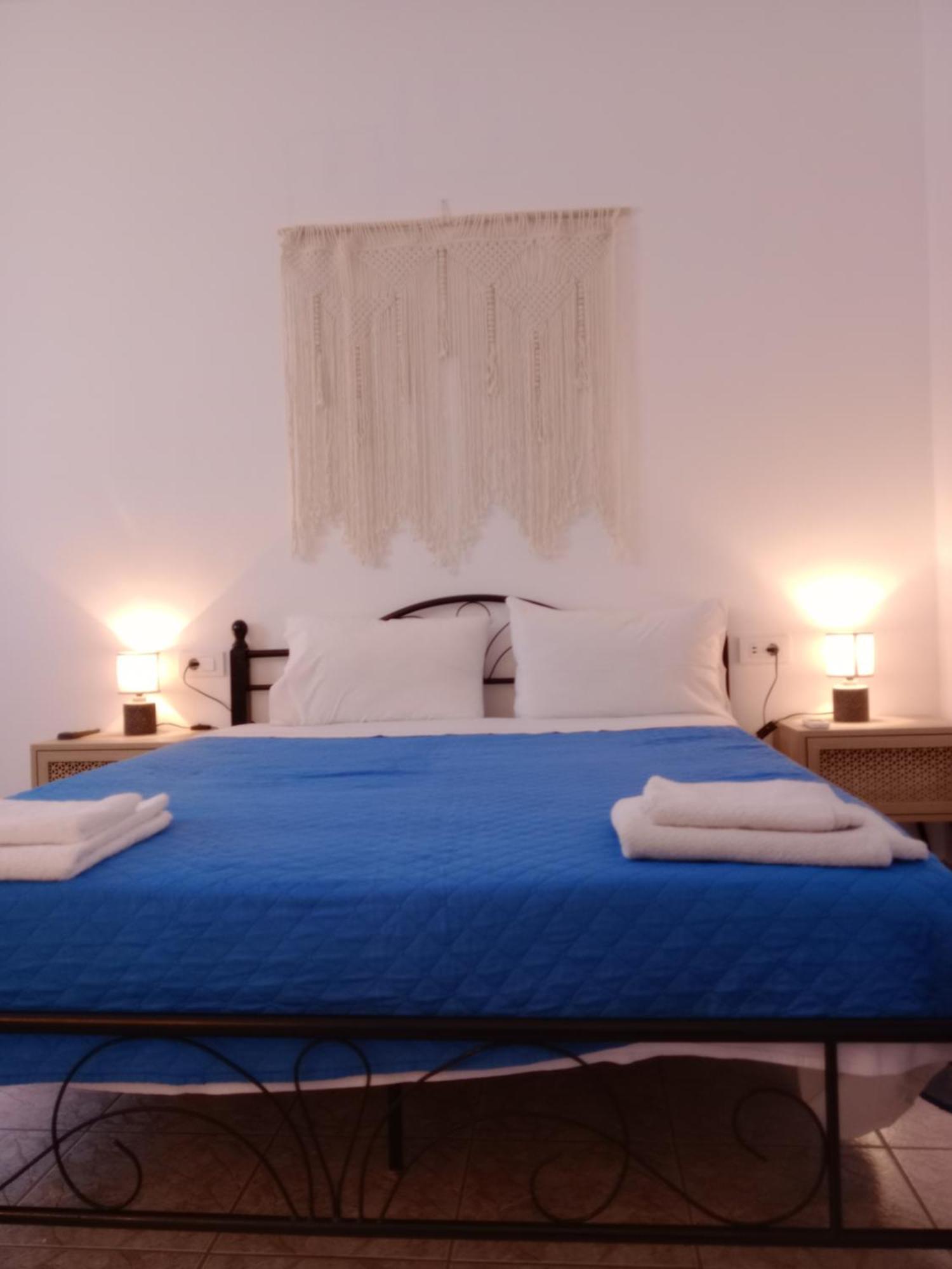 Meltemi Rooms And Studios Anafi Luaran gambar