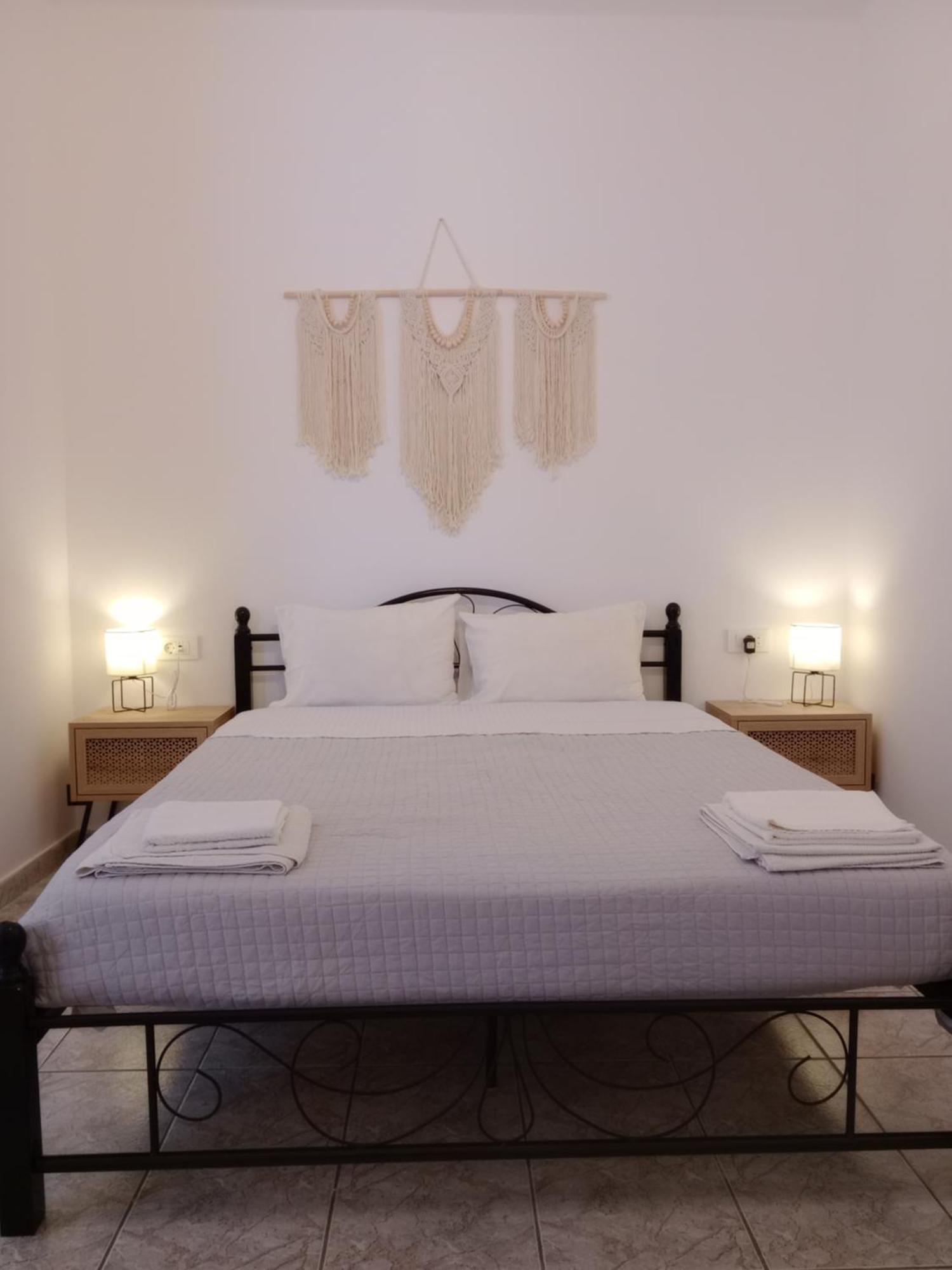 Meltemi Rooms And Studios Anafi Luaran gambar
